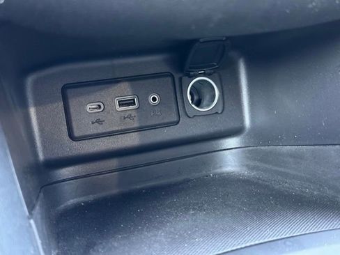 Used 2019 Chevrolet Equinox LT image 15