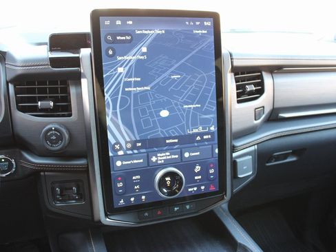 Used 2022 Ford Expedition Max Platinum image 8