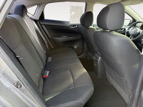 Used 2019 Nissan Sentra S image 18