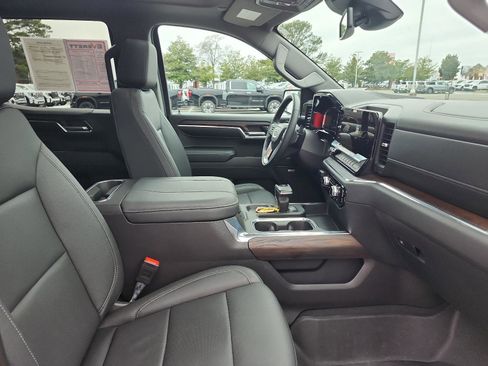 Certified 2024 GMC Sierra 1500 SLT w/ SLT Premium Plus Package image 10