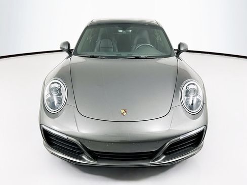 Used 2018 Porsche 911 Carrera RWD image 3