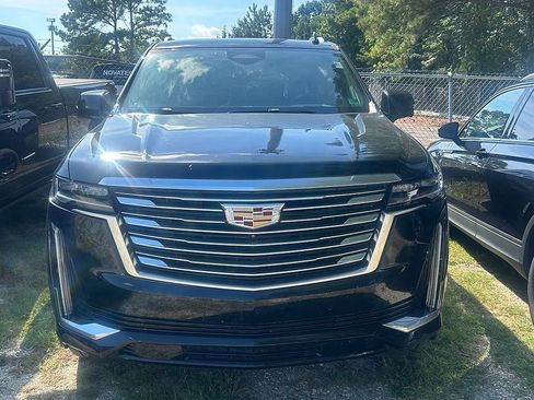 Used 2023 Cadillac Escalade Premium Luxury Platinum AWD/4WD image 2