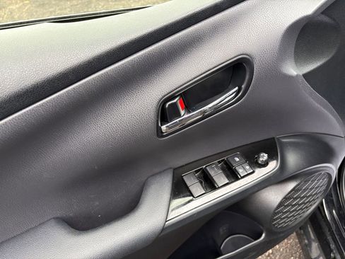 Used 2020 Toyota Prius LE image 11