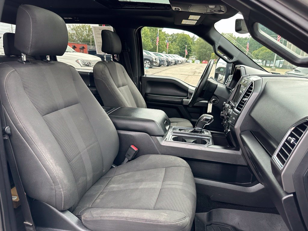 Used 2016 Ford F150 XLT w/ Equipment Group 302A Luxury AWD/4WD image 31