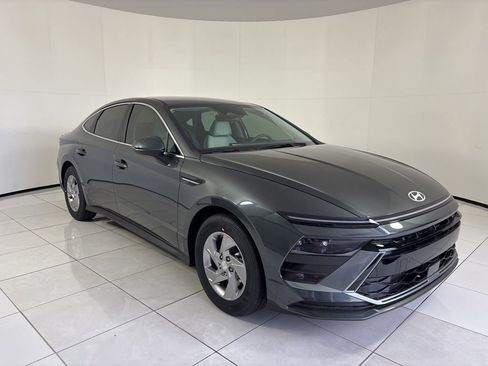 New 2026 Hyundai Sonata SE FWD image 8