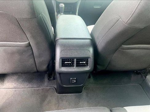 Used 2020 Chevrolet Equinox LS FWD image 25