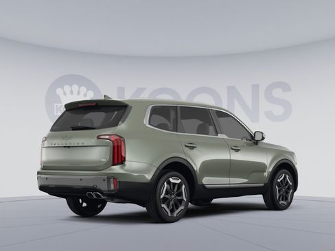 Used 2025 Kia Telluride S AWD/4WD image 4