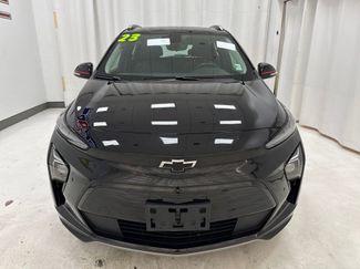 Used 2023 Chevrolet Bolt EUV Premier w/ Sun & Sound Package video 2