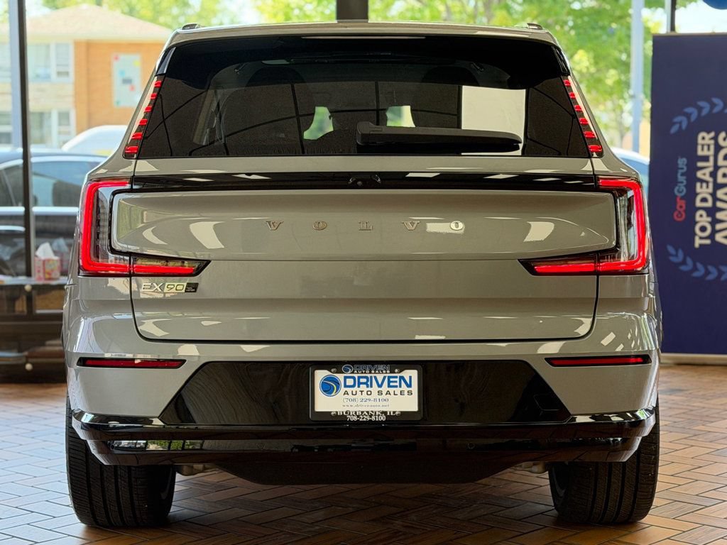Used 2025 Volvo EX90 Ultra AWD/4WD image 4
