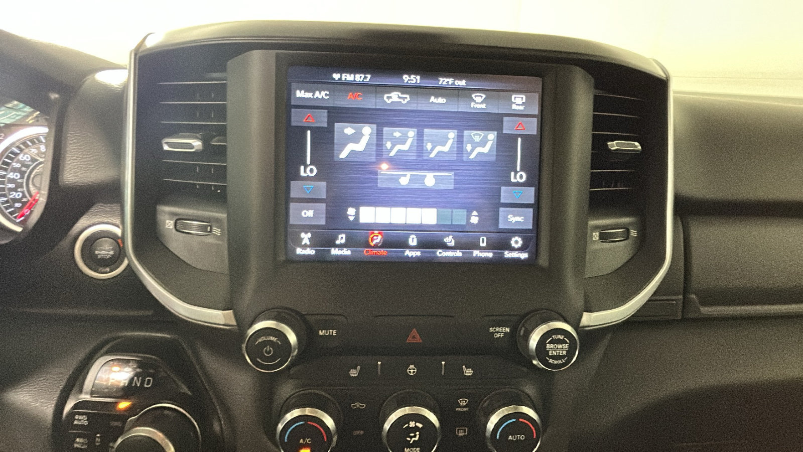Used 2020 RAM 1500 Big Horn AWD/4WD image 28