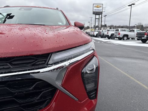 New 2026 Chevrolet Trax LT w/ Driver Confidence Package image 10