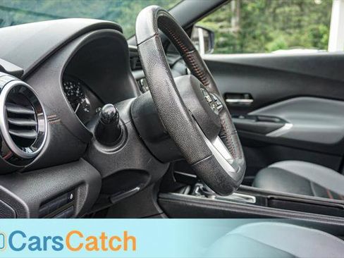 Used 2022 Nissan Kicks SR w/ Premium Package FWD image 19