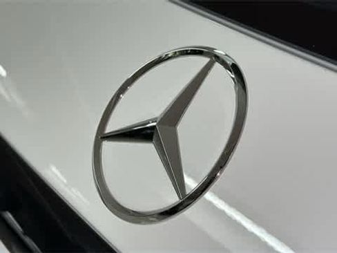 Certified 2025 Mercedes-Benz GLC 300 4MATIC image 8