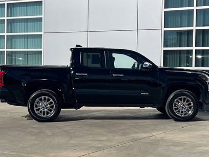 Used 2024 Toyota Tacoma Limited w/ Limited Package (LT)