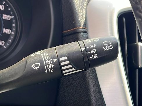 Used 2020 GMC Terrain SLE image 21