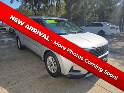 Used 2023 Kia Carnival LX