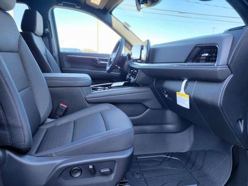 New 2026 Chevrolet Tahoe LS image 9