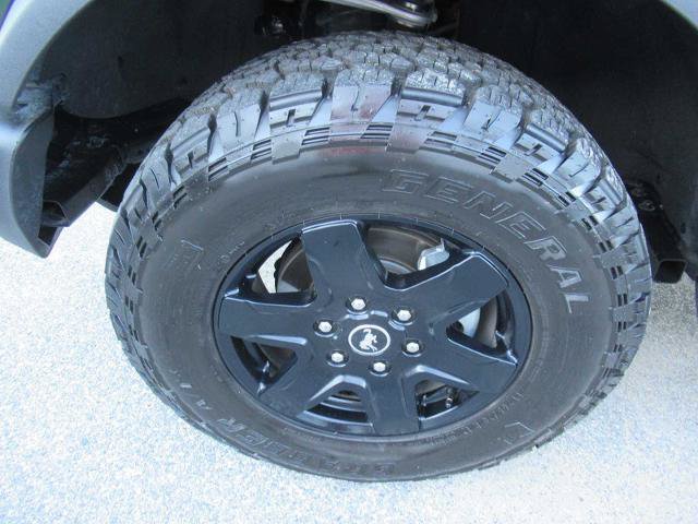 Certified 2025 Ford Bronco Outer Banks w/ Black Appearance Package AWD/4WD image 11