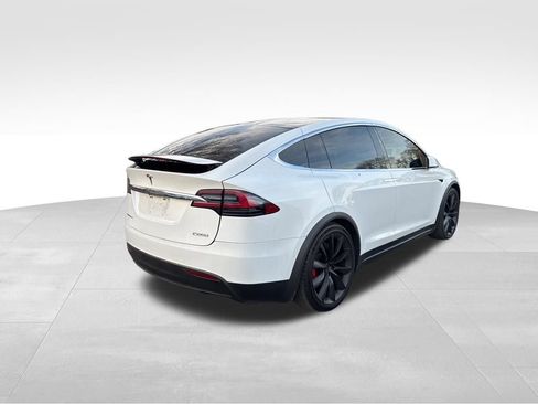 Used 2018 Tesla Model X P100D image 5