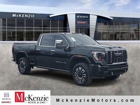 Used 2024 GMC Sierra 3500 Denali Ultimate image 1