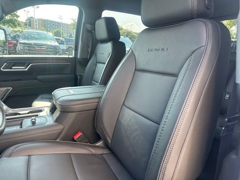 New 2026 GMC Sierra 2500 Denali w/ Denali Reserve Package AWD/4WD image 16