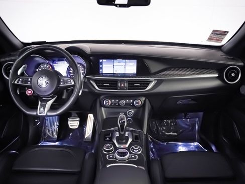 Used 2022 Alfa Romeo Stelvio Quadrifoglio w/ Active Assist Plus Package image 6