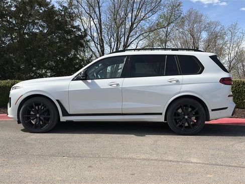 Certified 2026 BMW X7 M60i image 10