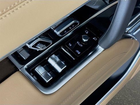 New 2026 Land Rover Range Rover SE image 20