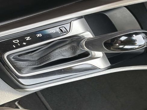 Used 2016 Hyundai Elantra GT FWD image 10