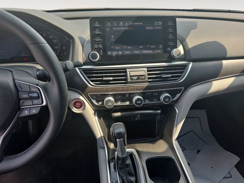 Used 2018 Honda Accord EX-L image 11