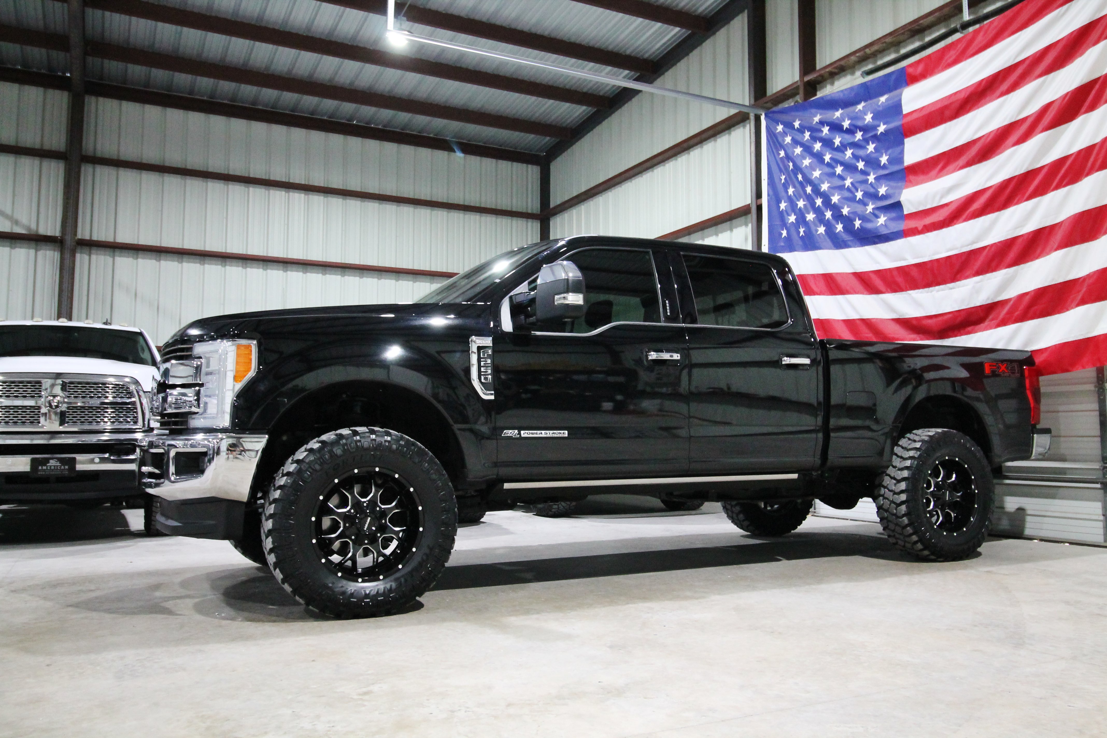 Used 2017 Ford F250 King Ranch w/ King Ranch Ultimate Package AWD/4WD image 4
