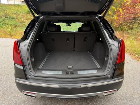 Used 2025 Cadillac XT5 Premium Luxury image 17