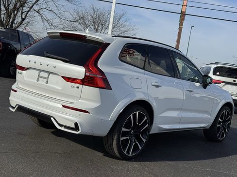 Used 2024 Volvo XC60 B5 Ultimate w/ Protection Package Premier image 16