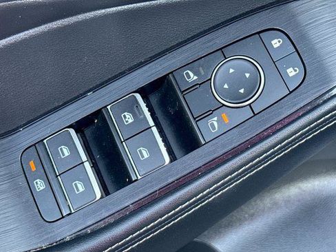 Used 2024 Nissan Rogue SL w/ SL Premium Package FWD image 15