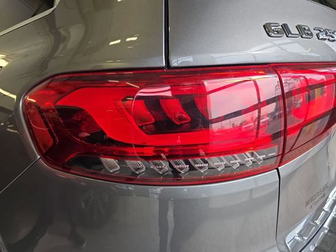 Certified 2020 Mercedes-Benz GLB 250 GLB 250 image 36