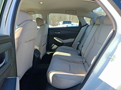 Used 2024 Honda Accord LX image 11