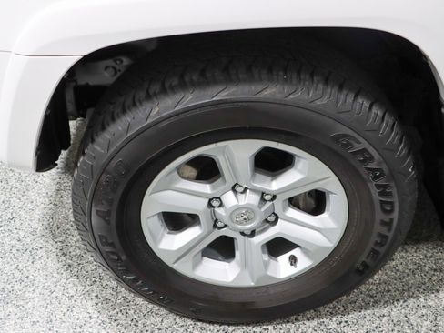 Used 2023 Toyota 4Runner SR5 Premium w/ Moonroof Package AWD/4WD image 11