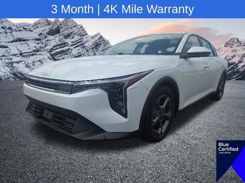 Used 2025 Kia K4 FWD image 2