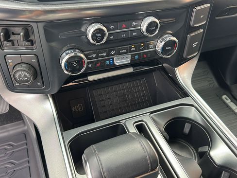 Certified 2025 Ford F150 Platinum w/ Equipment Group 702A High AWD/4WD image 19