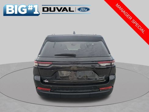 Used 2024 Jeep Grand Cherokee Limited w/ Black Appearance Package AWD/4WD image 5