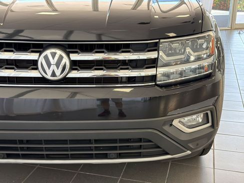 Used 2018 Volkswagen Atlas SEL FWD image 11