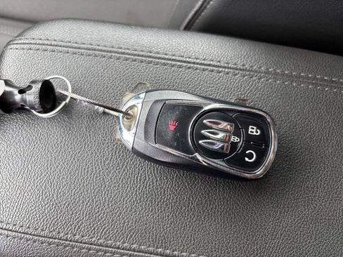 Used 2025 Buick Encore GX Preferred FWD image 23