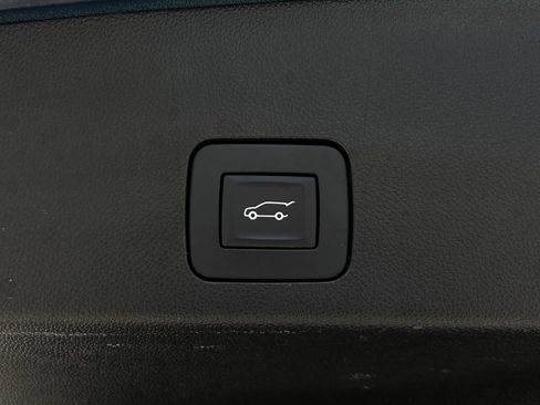 Used 2023 Buick Encore GX Essence w/ Experience Buick Package FWD image 34