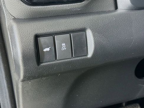 Used 2024 Honda Pilot Touring image 10