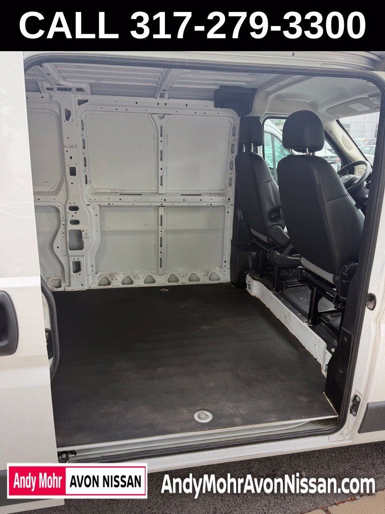 Used 2025 RAM ProMaster 2500 w/ Convenience Group FWD image 8