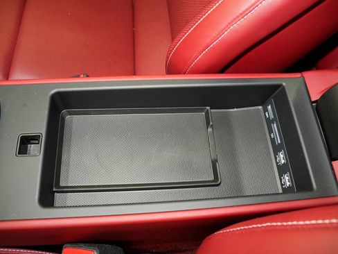 Certified 2020 Porsche 911 Carrera RWD image 37