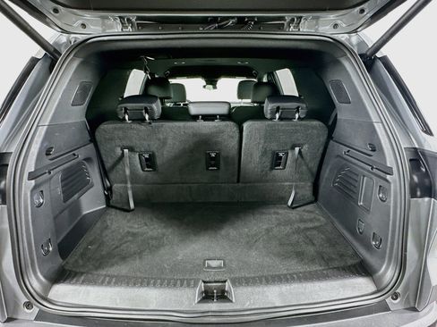 Used 2026 Chevrolet Traverse LT FWD image 30