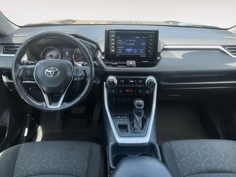Certified 2021 Toyota RAV4 XLE w/ XLE Grade Weather Package AWD/4WD image 10
