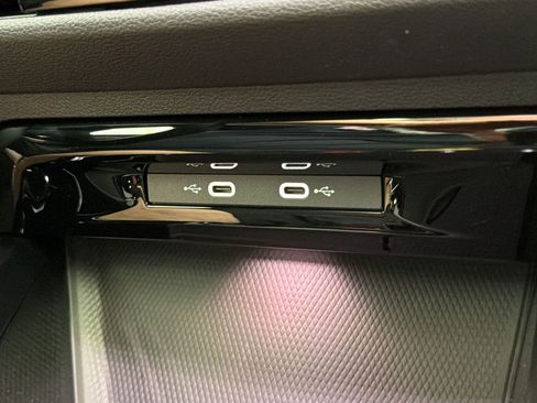 New 2026 Volkswagen GTI SE FWD image 32