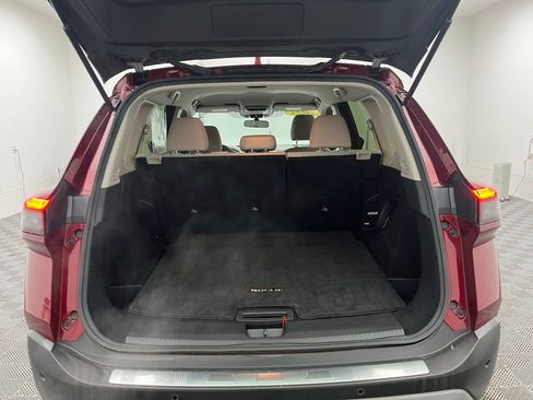 Used 2023 Nissan Rogue SV image 6
